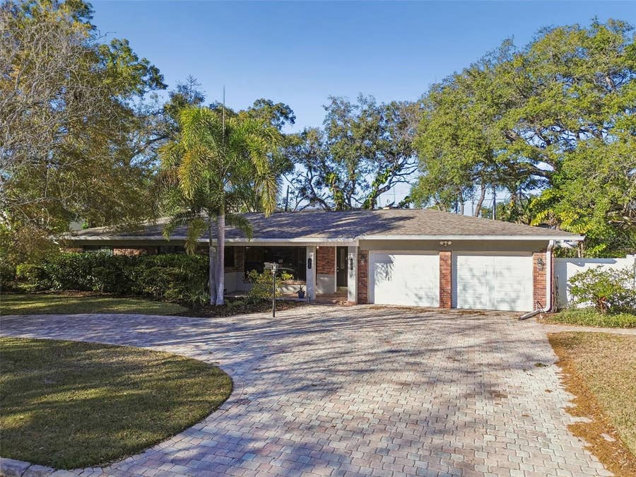 Property photo for 4633 W LONGFELLOW AVENUE, Tampa, FL