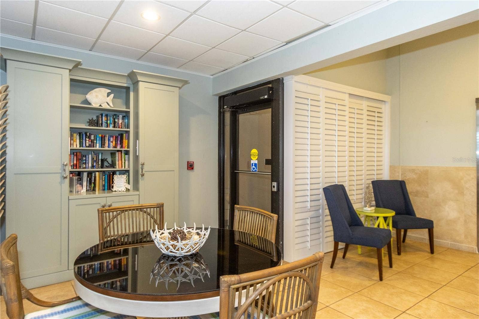 1250 GULF BOULEVARD, #703, Clearwater Beach, FL 33767 1250 GULF BOULEVARD, #703, Clearwater Beach, FL 33767