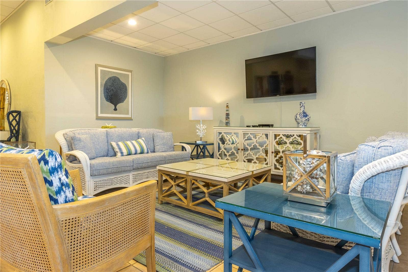 1250 GULF BOULEVARD, #703, Clearwater Beach, FL 33767 1250 GULF BOULEVARD, #703, Clearwater Beach, FL 33767