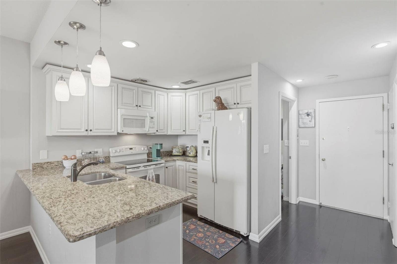 1 BEACH DRIVE SE, #1109, St Petersburg, FL 33701 1 BEACH DRIVE SE, #1109, St Petersburg, FL 33701
