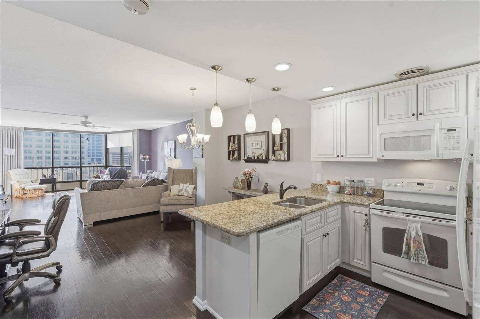 1 BEACH DRIVE SE, #1109, St Petersburg, FL 33701 1 BEACH DRIVE SE, #1109, St Petersburg, FL 33701