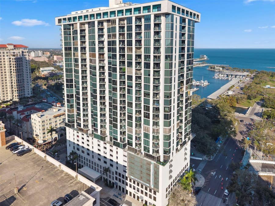 Property photo for 1 BEACH DRIVE SE, #1109, St Petersburg, FL