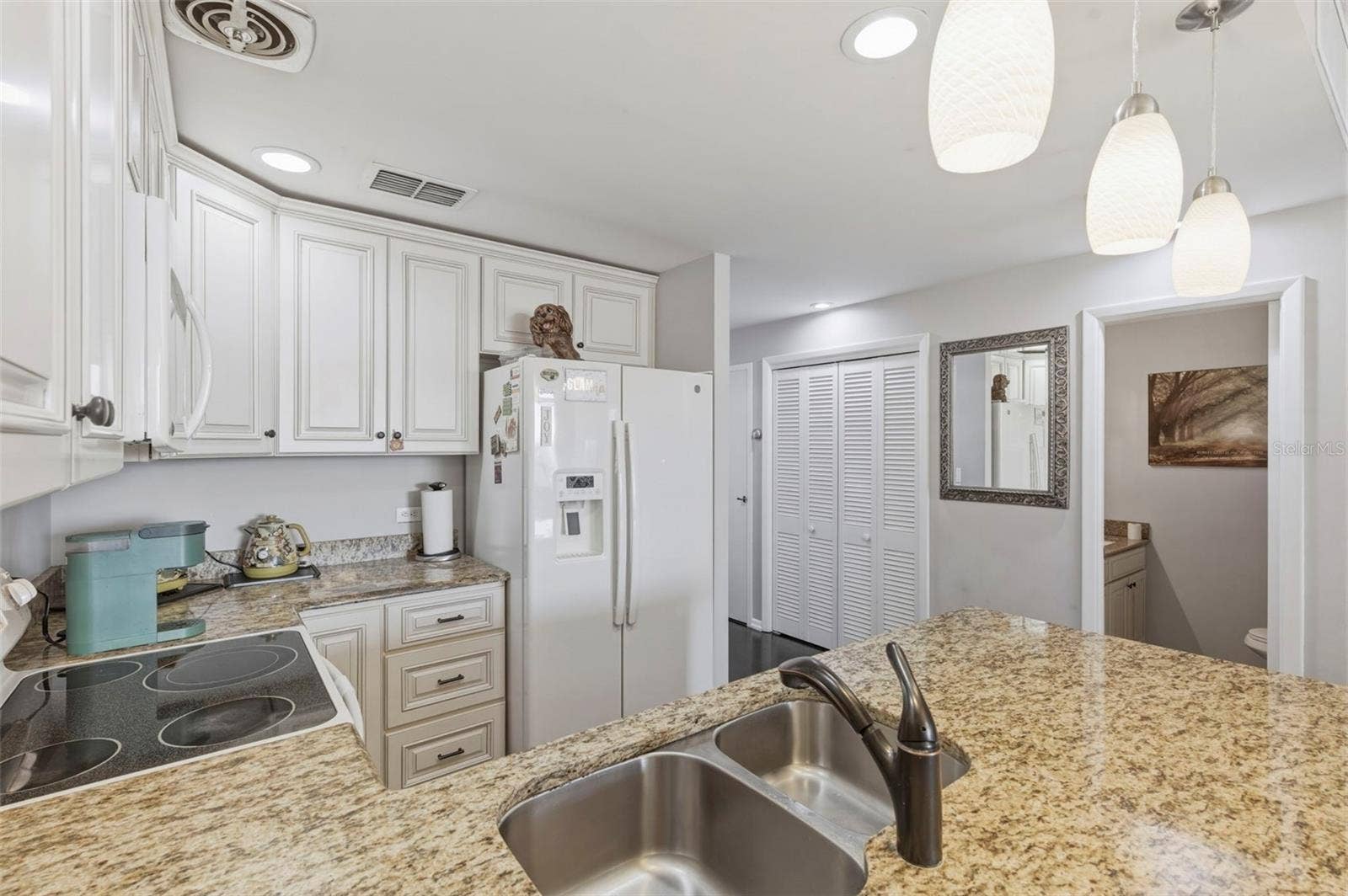 1 BEACH DRIVE SE, #1109, St Petersburg, FL 33701 1 BEACH DRIVE SE, #1109, St Petersburg, FL 33701