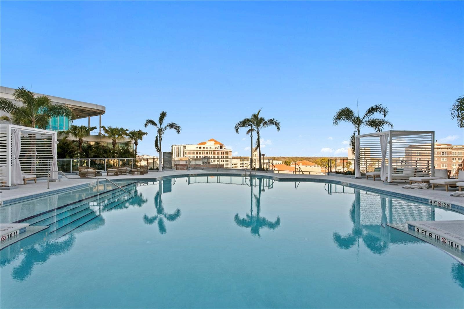 400 CENTRAL AVENUE, #2806, St Petersburg, FL 33701 400 CENTRAL AVENUE, #2806, St Petersburg, FL 33701