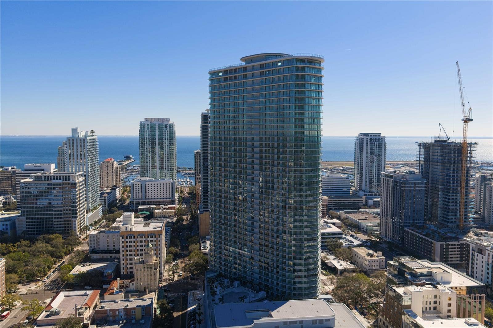 400 CENTRAL AVENUE, #2806, St Petersburg, FL 33701 400 CENTRAL AVENUE, #2806, St Petersburg, FL 33701