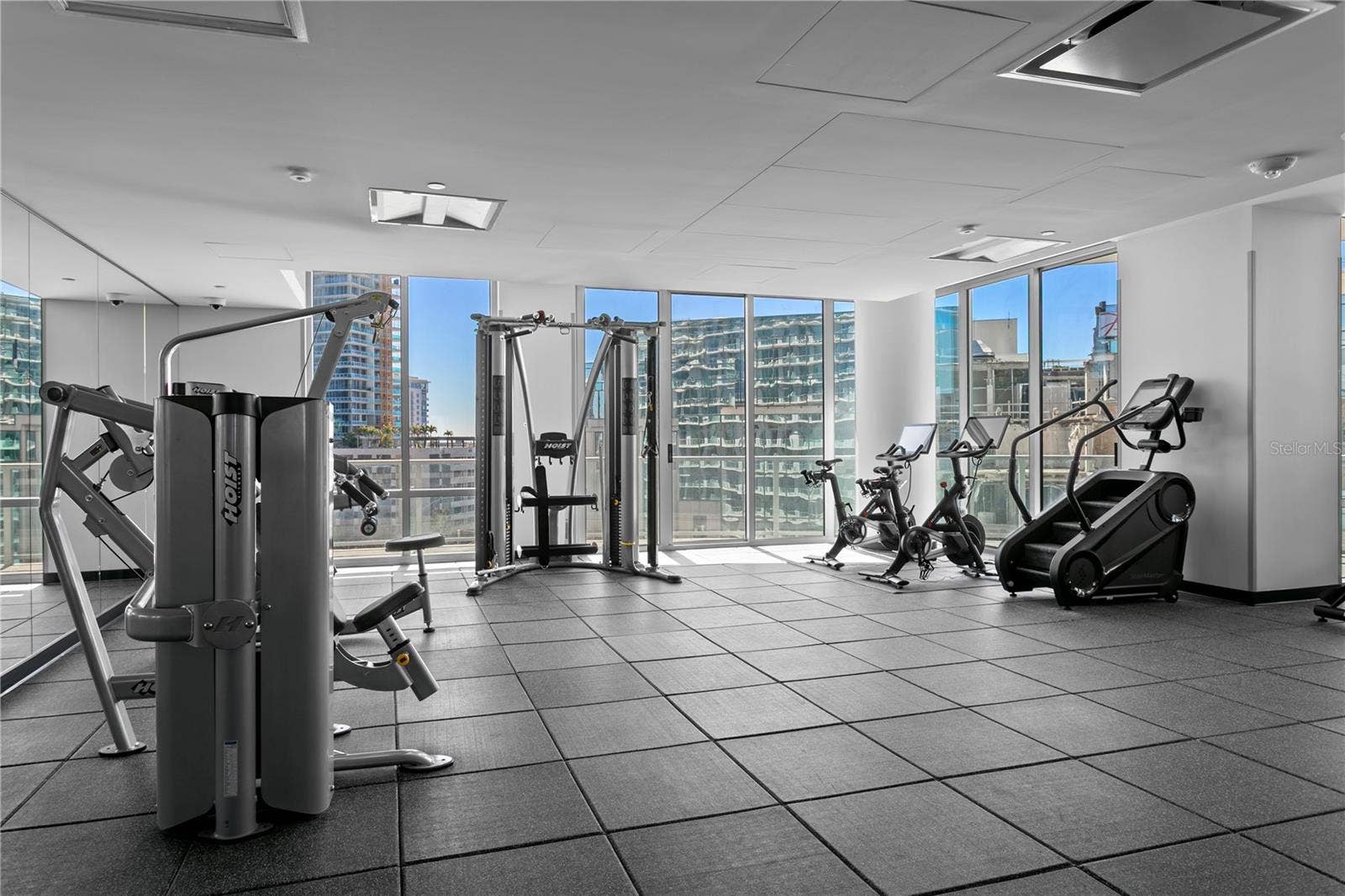 400 CENTRAL AVENUE, #2806, St Petersburg, FL 33701 400 CENTRAL AVENUE, #2806, St Petersburg, FL 33701