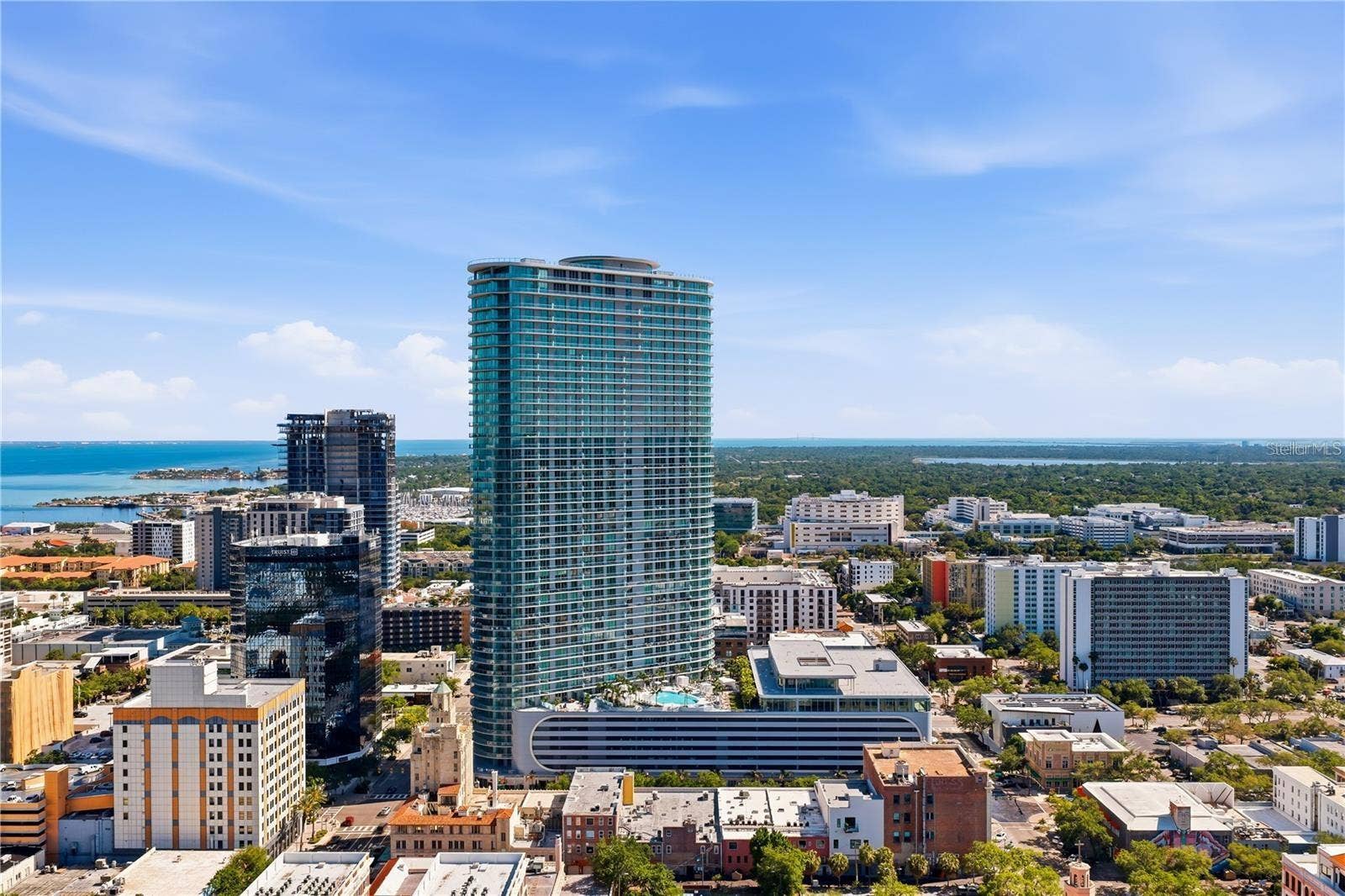 400 CENTRAL AVENUE, #2806, St Petersburg, FL 33701 400 CENTRAL AVENUE, #2806, St Petersburg, FL 33701