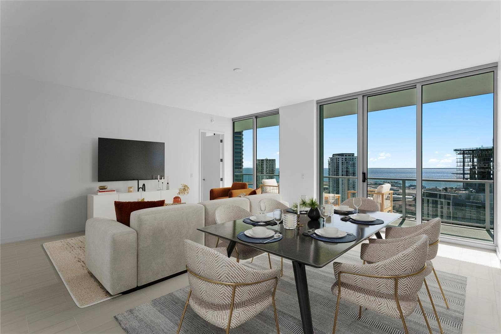 400 CENTRAL AVENUE, #2806, St Petersburg, FL 33701 Virtually Staged