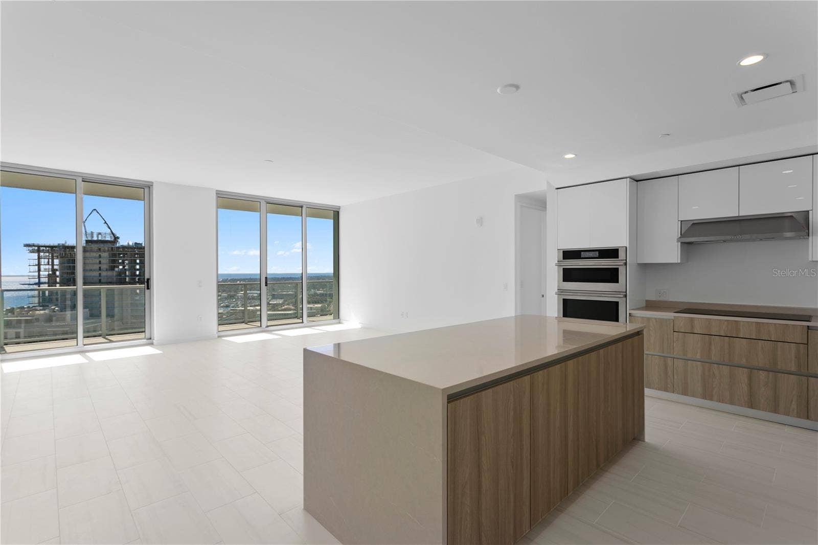 400 CENTRAL AVENUE, #2806, St Petersburg, FL 33701 400 CENTRAL AVENUE, #2806, St Petersburg, FL 33701