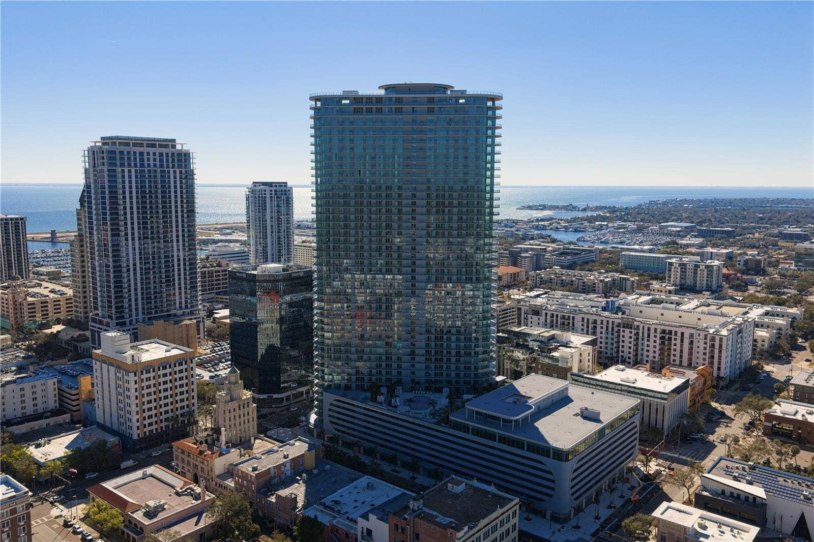 400 CENTRAL AVENUE, #2806, St Petersburg, FL 33701 400 CENTRAL AVENUE, #2806, St Petersburg, FL 33701