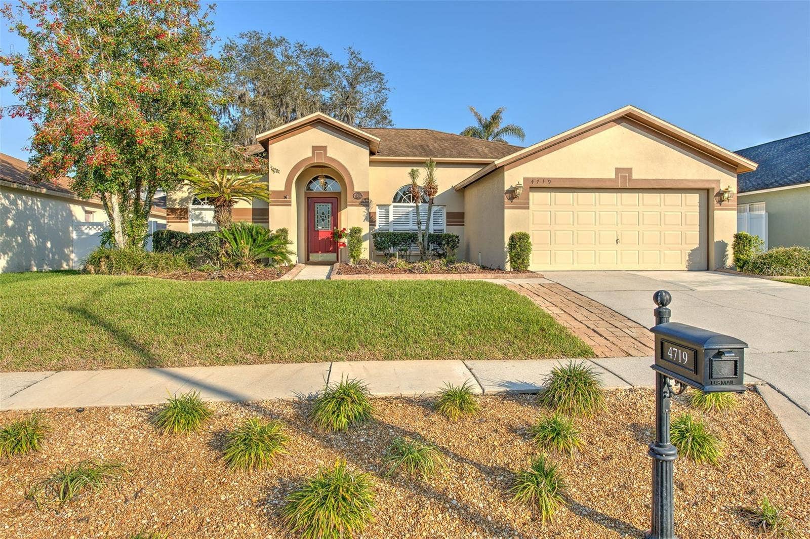 4719 PORTOBELLO CIRCLE, Valrico, FL 33596 4719 PORTOBELLO CIRCLE, Valrico, FL 33596