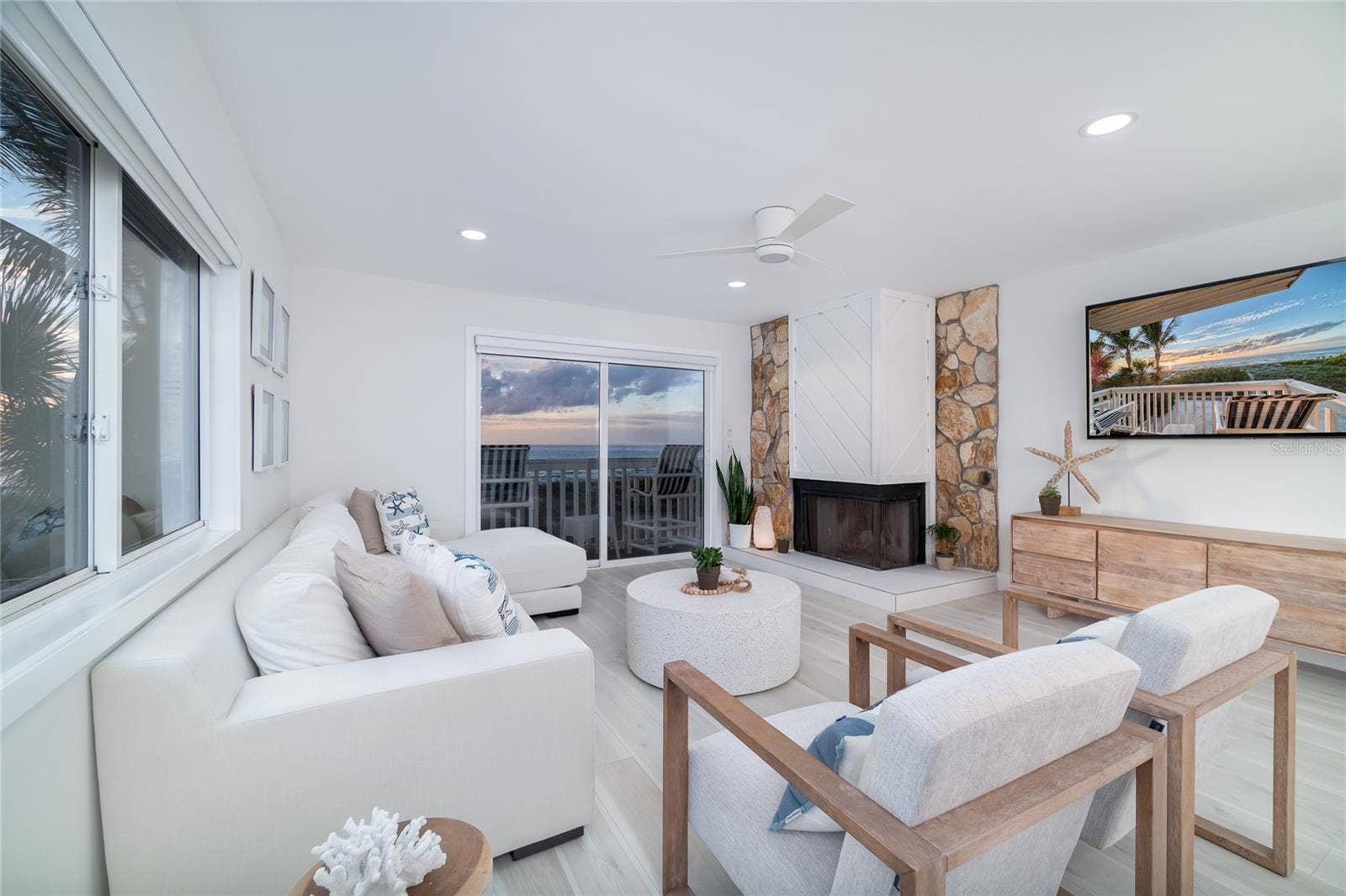 1104 BEACH TRAIL, #1, Indian Rocks Beach, FL 33785 1104 BEACH TRAIL, #1, Indian Rocks Beach, FL 33785