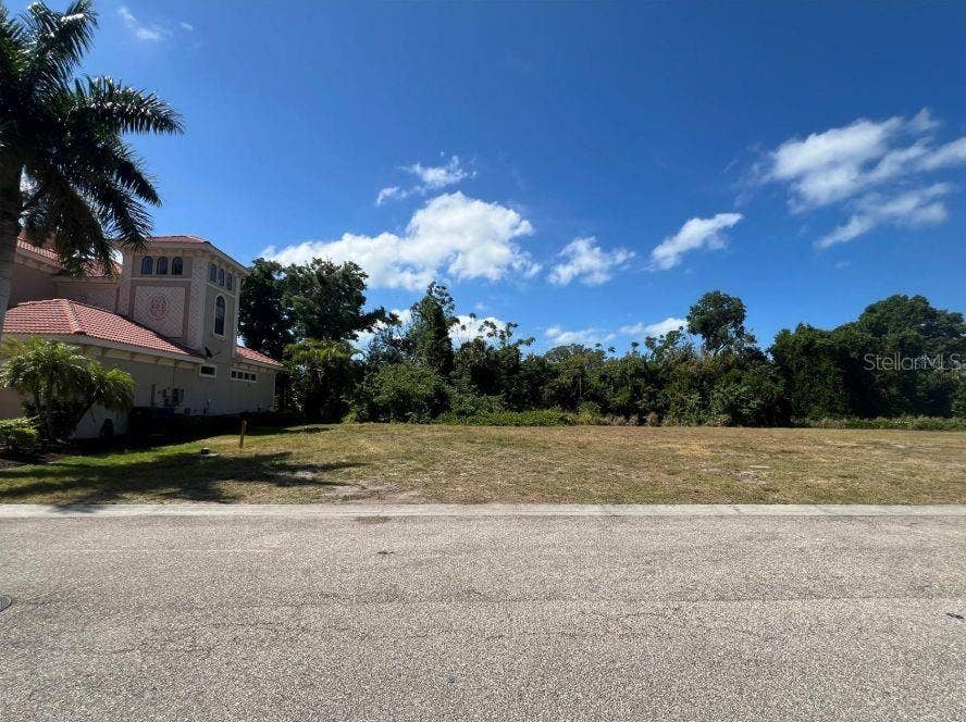 Property photo for 1680 ASSISI DRIVE, #13, Sarasota, FL