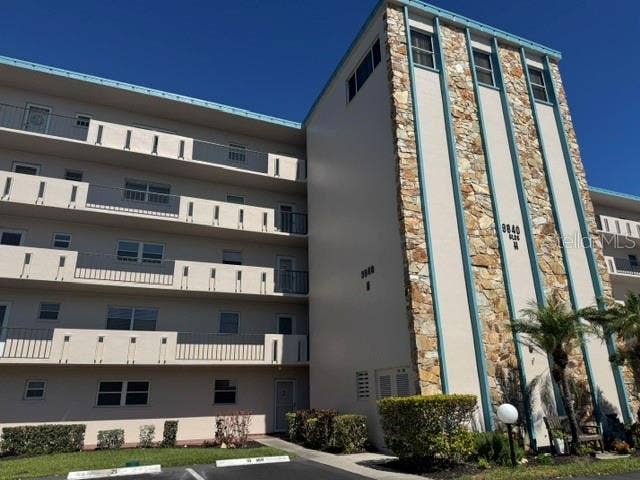 3840 IRONWOOD LANE, #304H, Bradenton, FL 34209 3840 IRONWOOD LANE, #304H, Bradenton, FL 34209