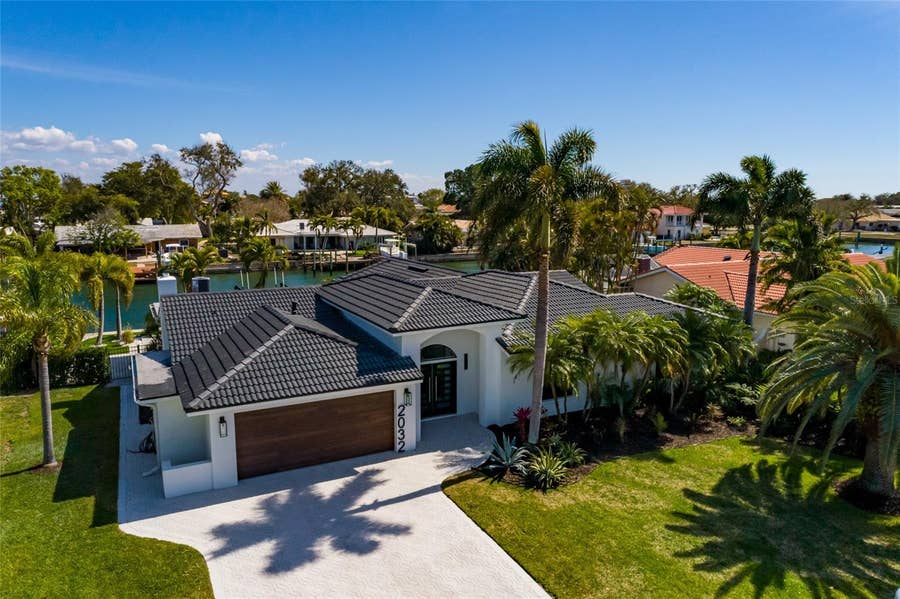 Property photo for 2032 KANSAS AVENUE NE, St Petersburg, FL