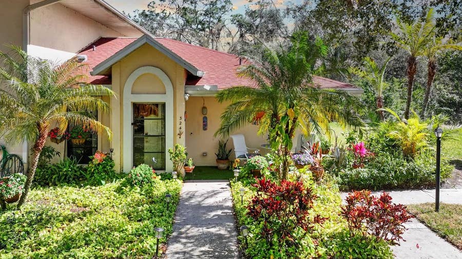 Property photo for 324 KNOTTWOOD COURT, Sun City Center, FL