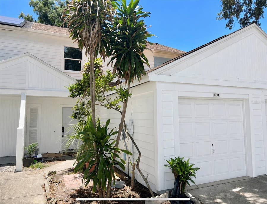Property photo for 6138 OAK CLUSTER CIRCLE, Tampa, FL