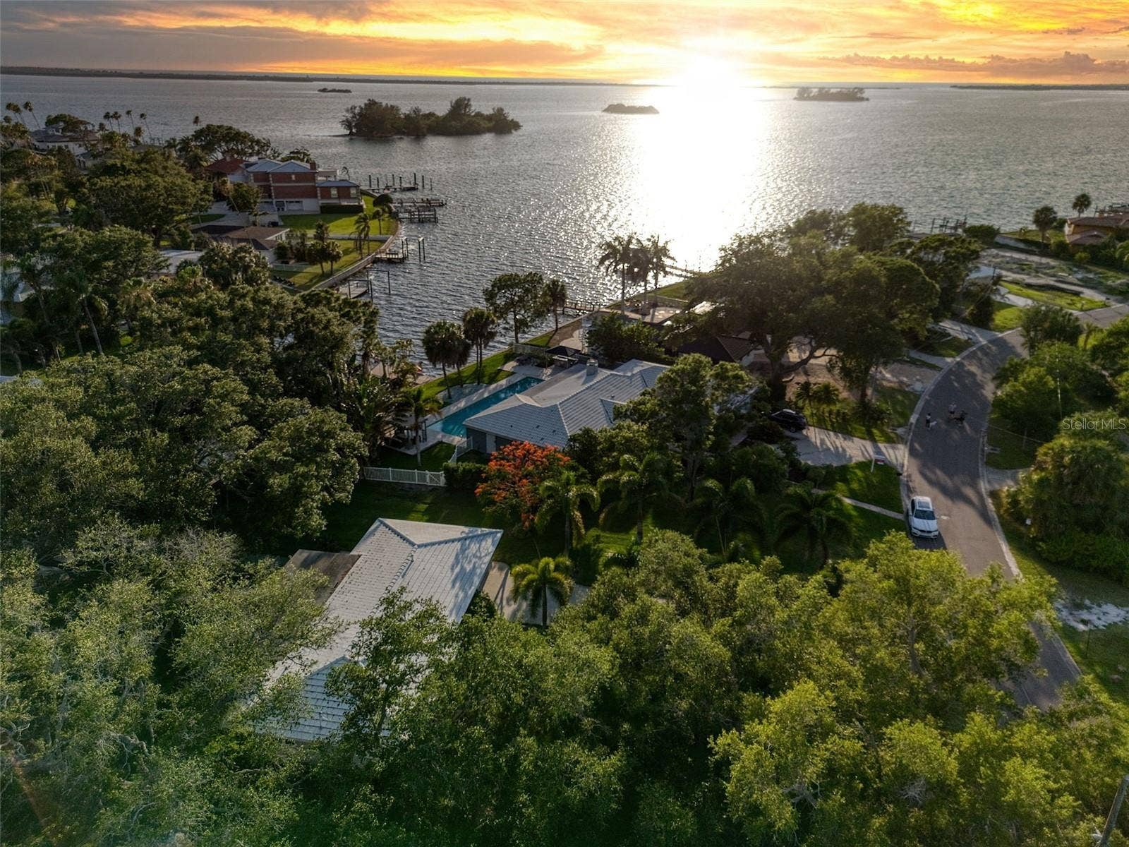 5 SHORE DRIVE, Dunedin, FL 34698 5 SHORE DRIVE, Dunedin, FL 34698