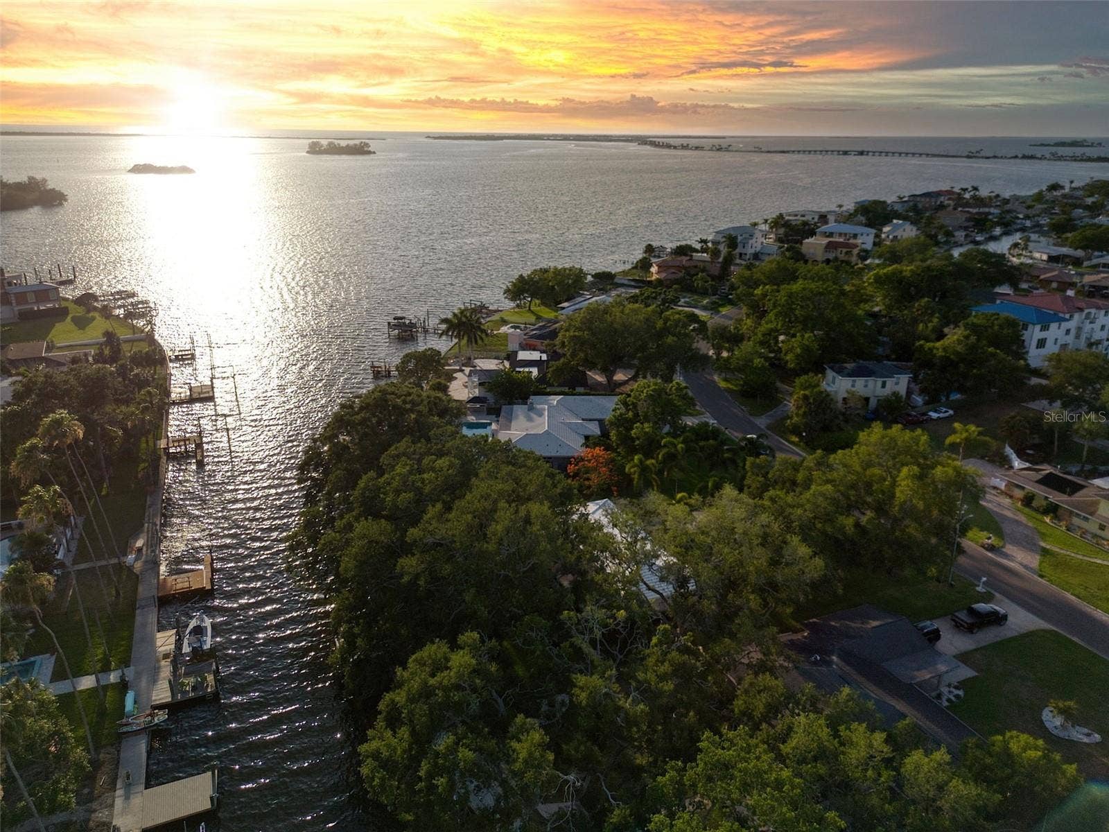 5 SHORE DRIVE, Dunedin, FL 34698 5 SHORE DRIVE, Dunedin, FL 34698