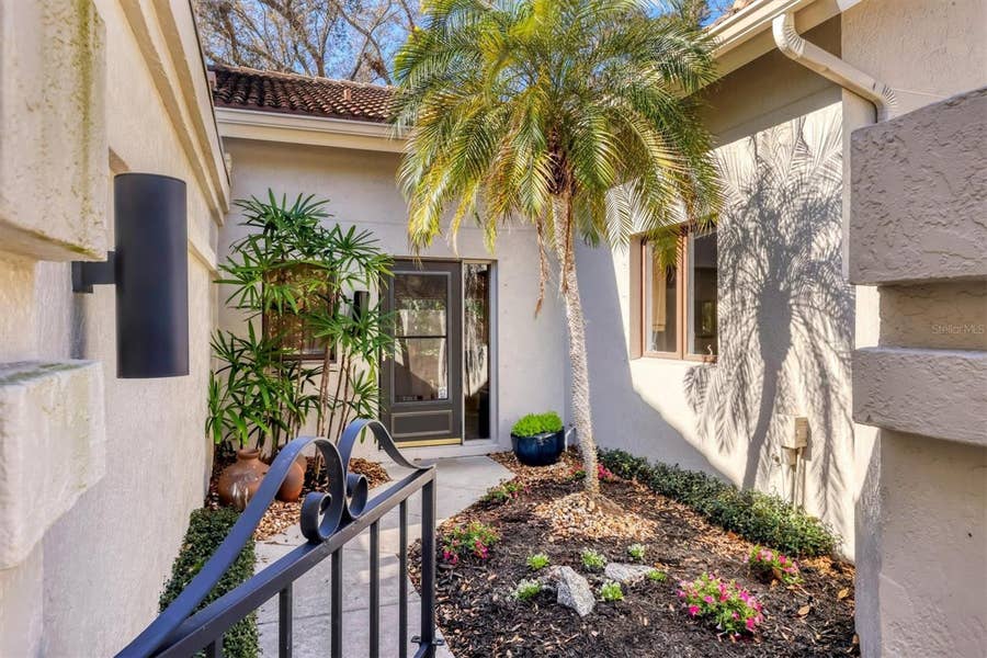 Property photo for 4540 ASCOT CIRCLE N, Sarasota, FL