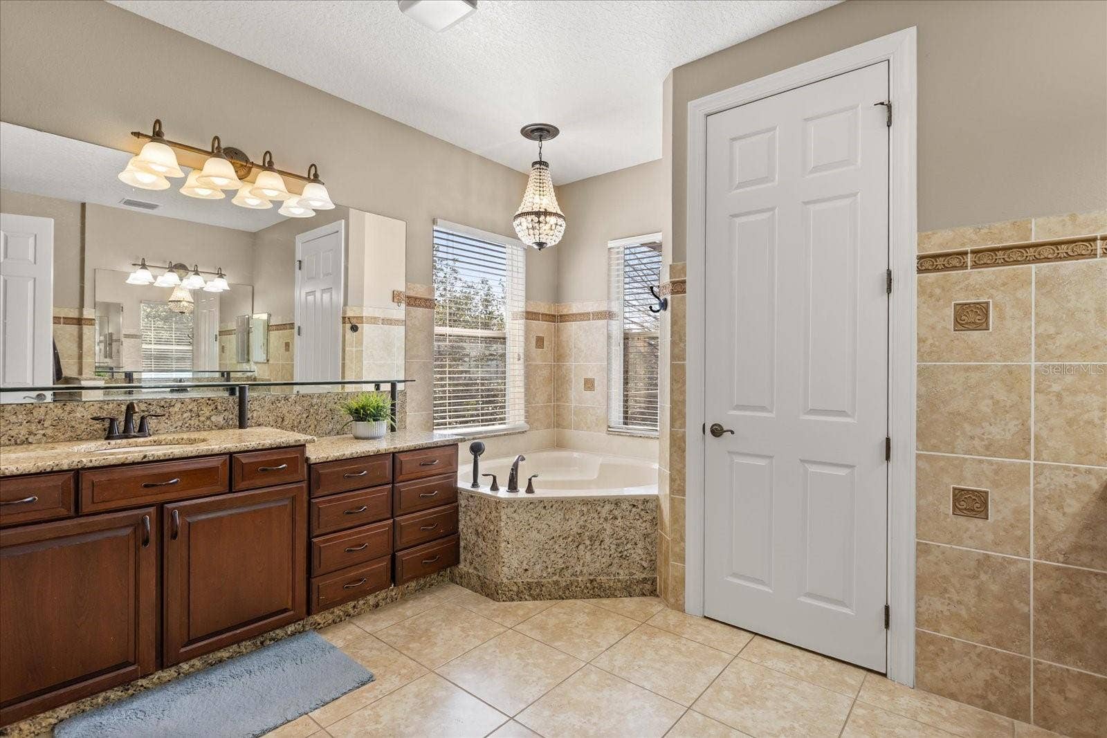 2450 DAHLGREN WAY, Winter Garden, FL 34787 2450 DAHLGREN WAY, Winter Garden, FL 34787