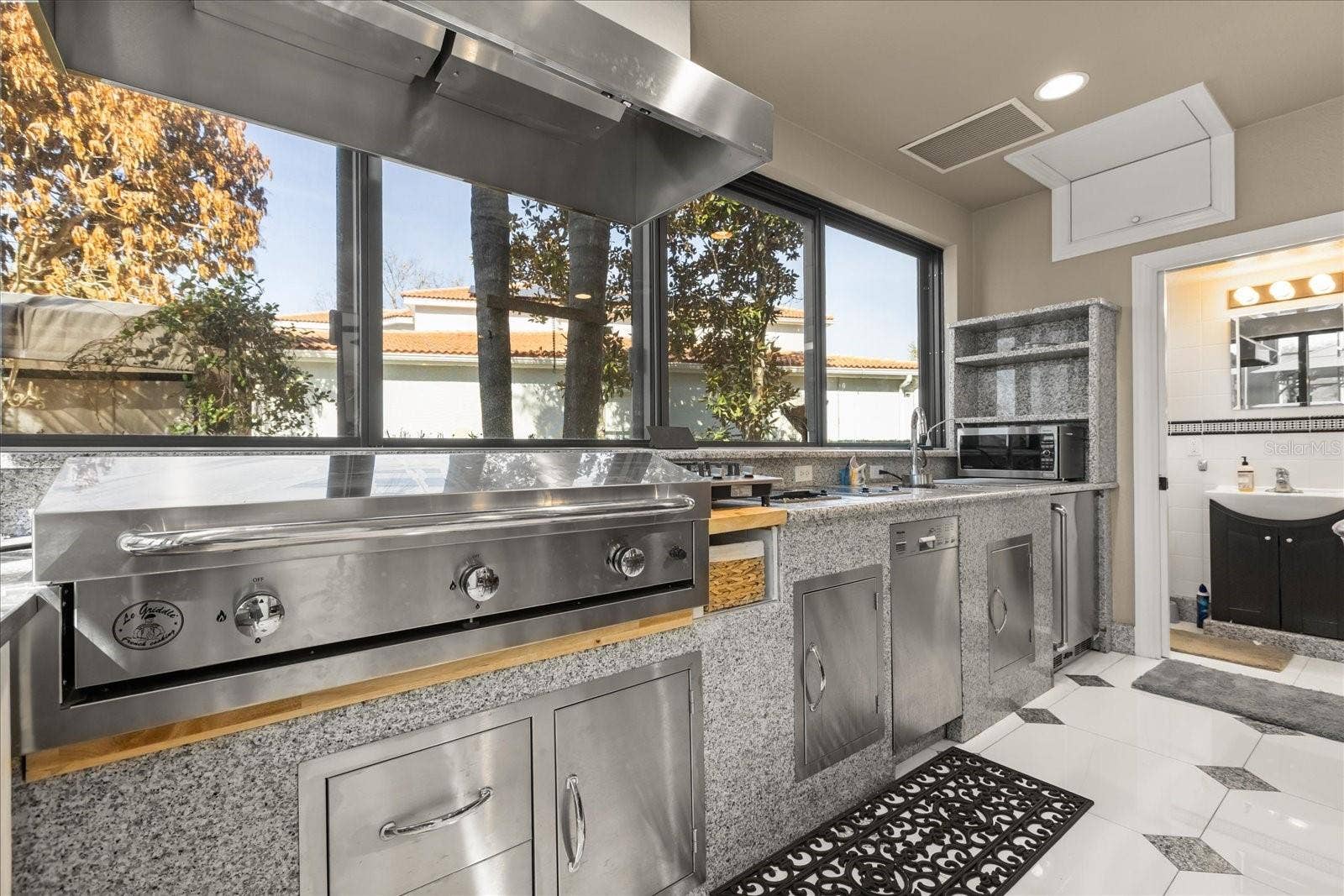 2450 DAHLGREN WAY, Winter Garden, FL 34787 2450 DAHLGREN WAY, Winter Garden, FL 34787
