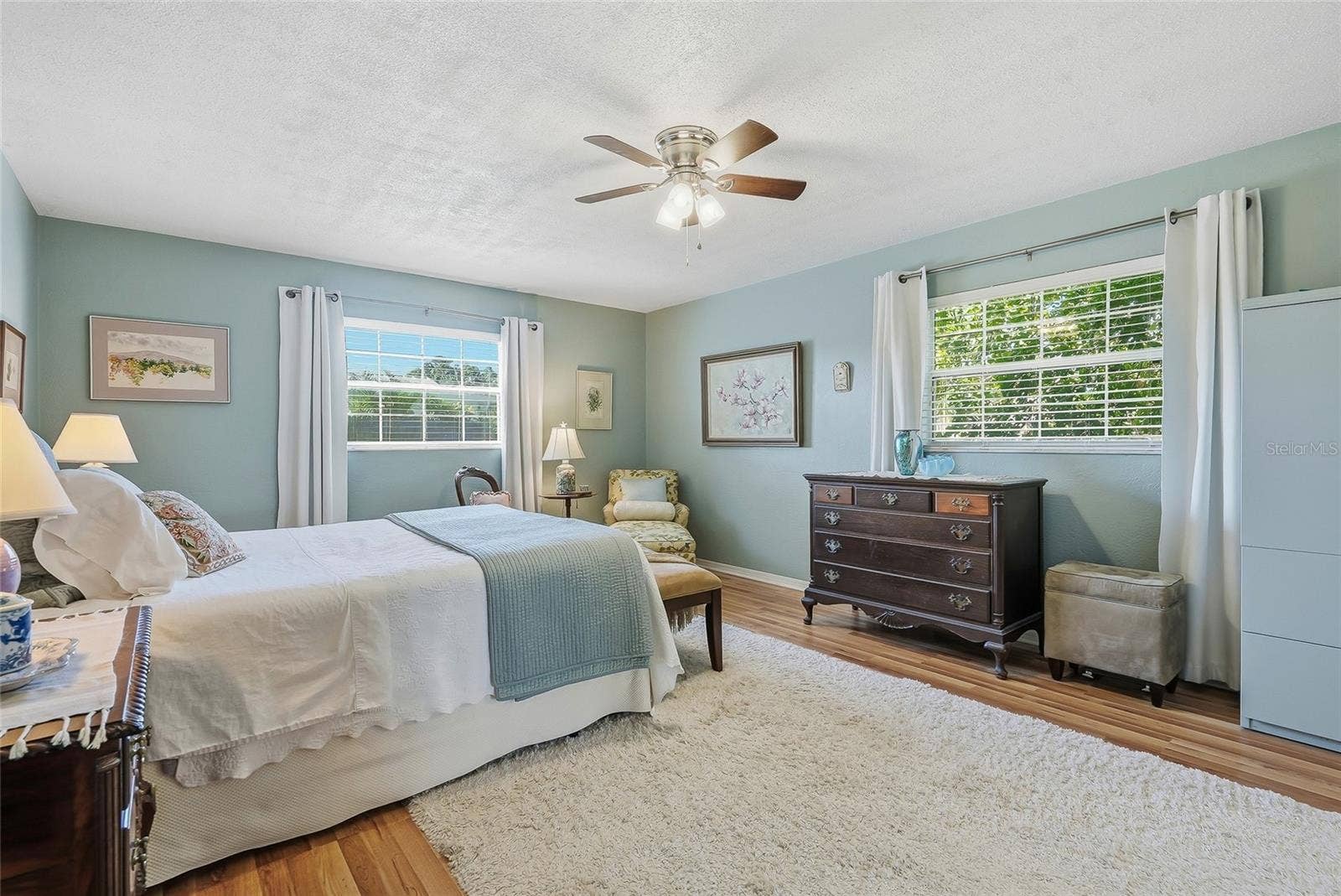 1890 62ND AVENUE S, St Petersburg, FL 33712 A restful retreat with windows on two walls, leafy views, and generous space to make the primary bedroom your own.