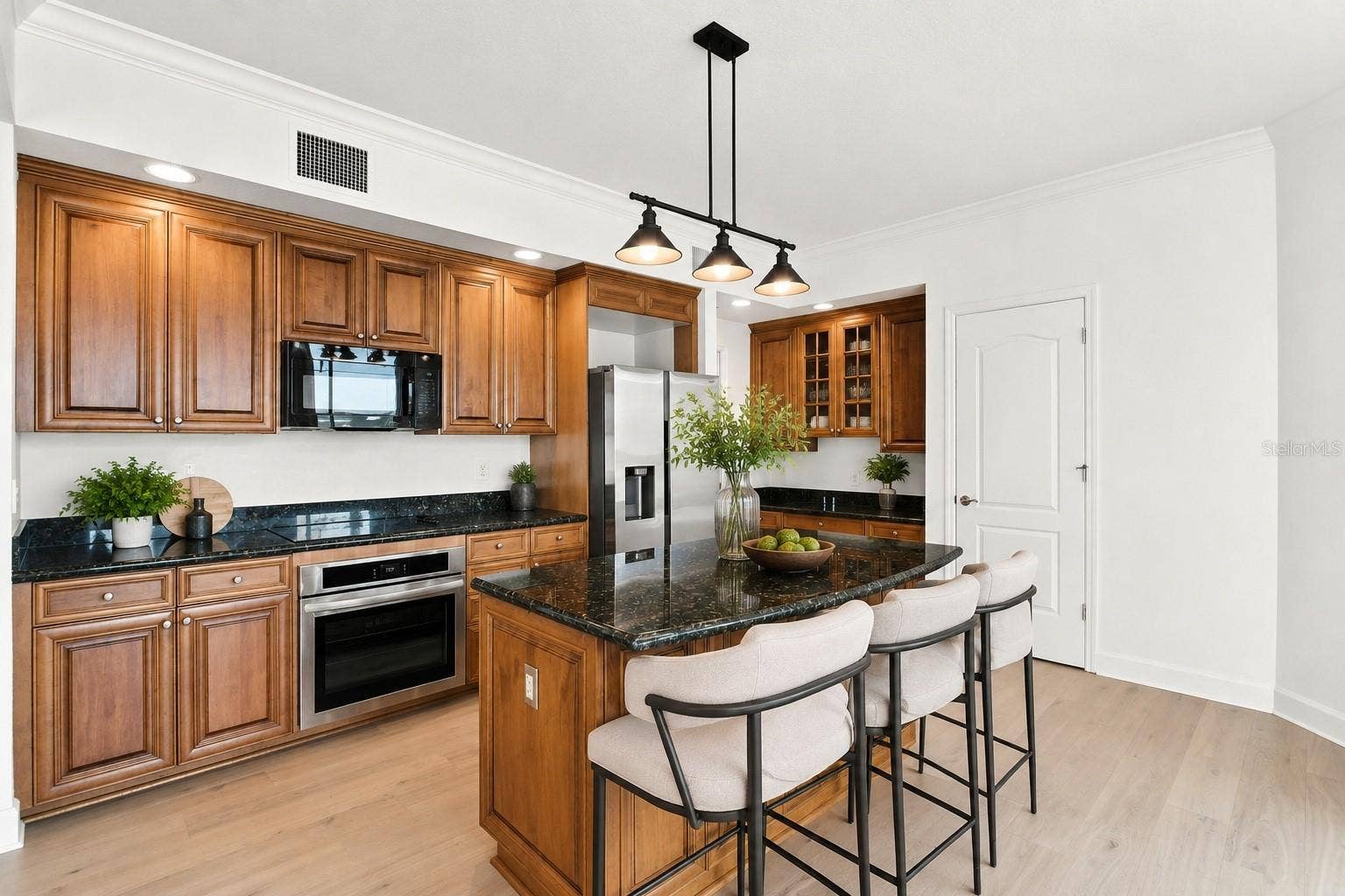 100 BEACH DRIVE NE, #1501, St Petersburg, FL 33701 100 BEACH DRIVE NE, #1501, St Petersburg, FL 33701