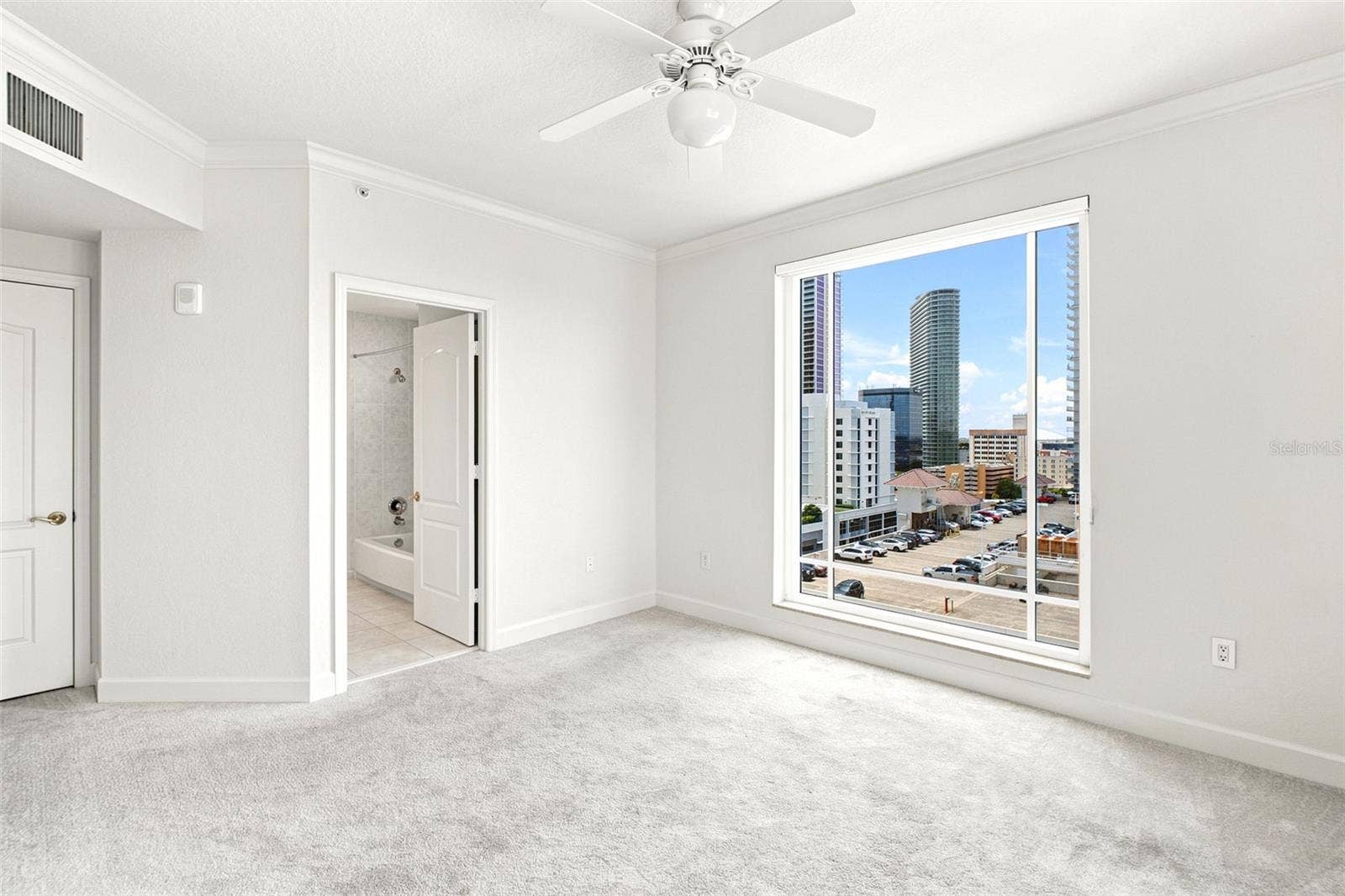 100 BEACH DRIVE NE, #1501, St Petersburg, FL 33701 100 BEACH DRIVE NE, #1501, St Petersburg, FL 33701