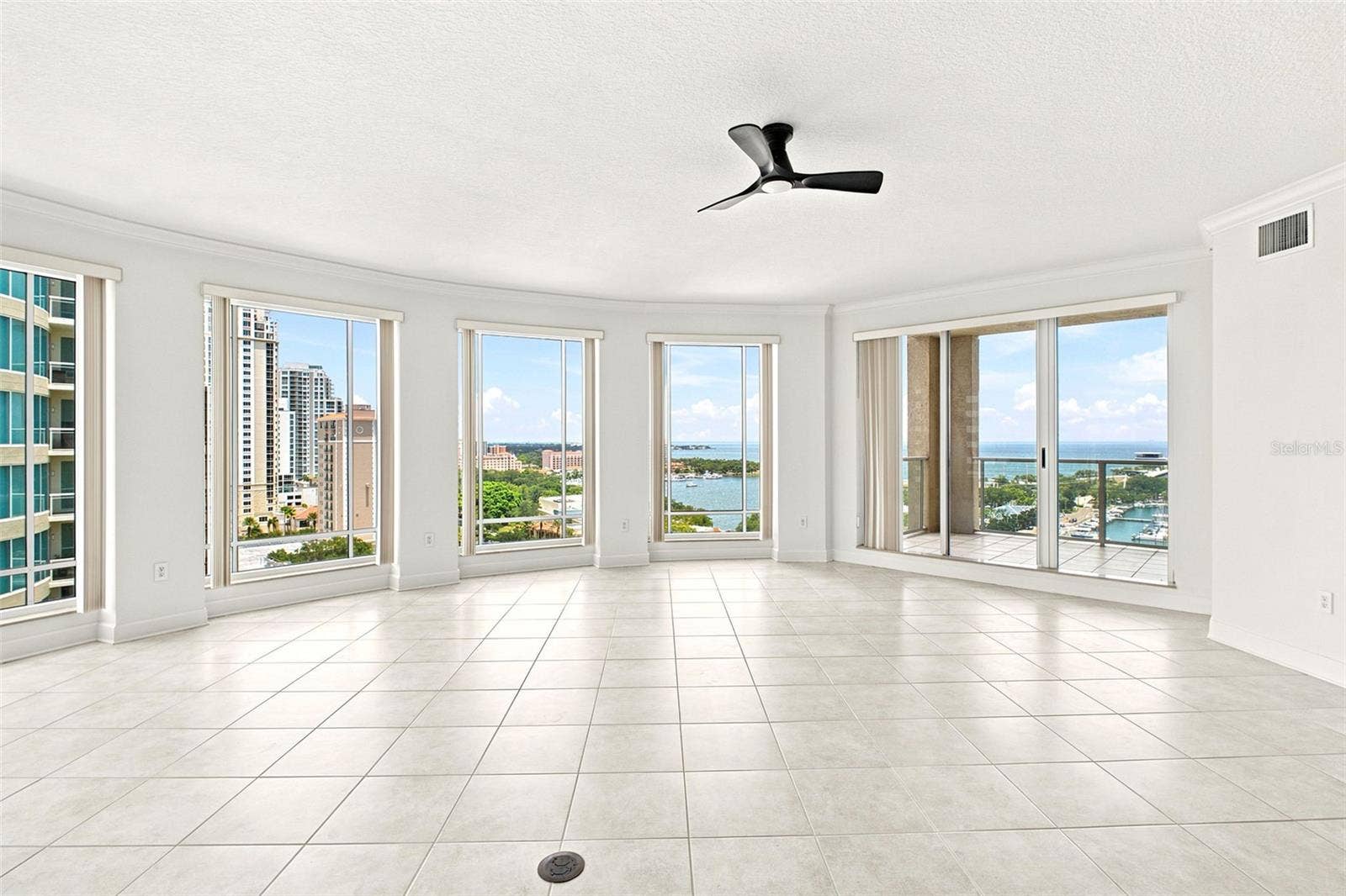 100 BEACH DRIVE NE, #1501, St Petersburg, FL 33701 100 BEACH DRIVE NE, #1501, St Petersburg, FL 33701