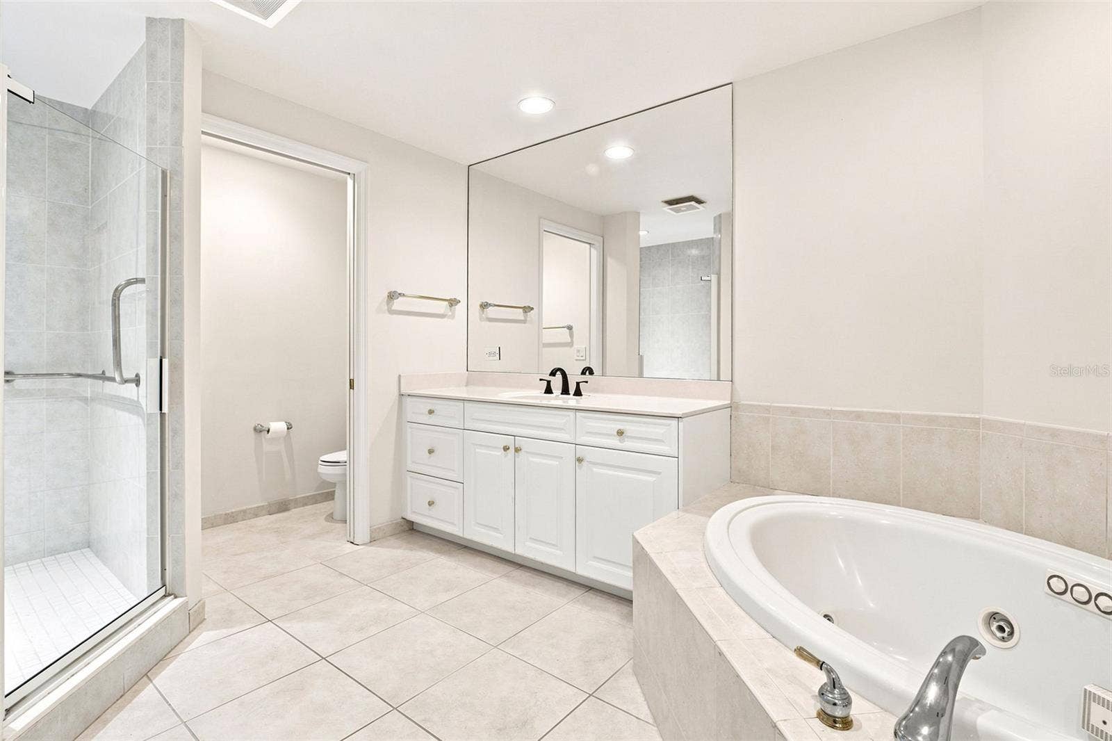 100 BEACH DRIVE NE, #1501, St Petersburg, FL 33701 100 BEACH DRIVE NE, #1501, St Petersburg, FL 33701