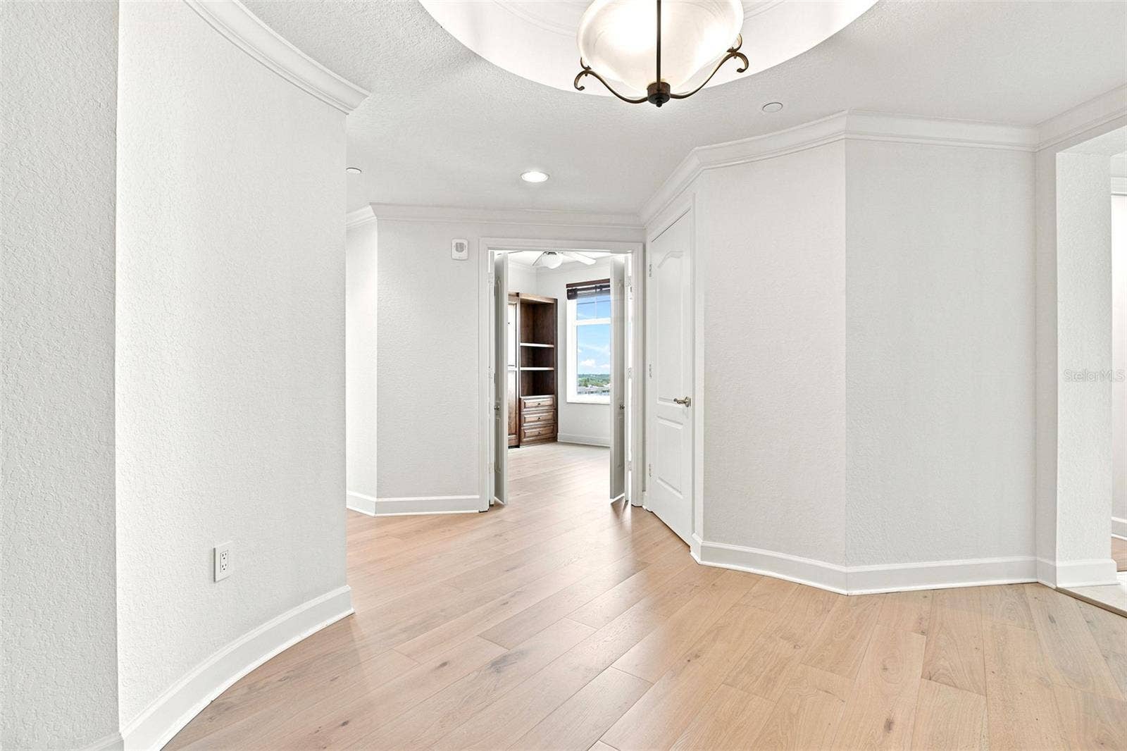 100 BEACH DRIVE NE, #1501, St Petersburg, FL 33701 100 BEACH DRIVE NE, #1501, St Petersburg, FL 33701