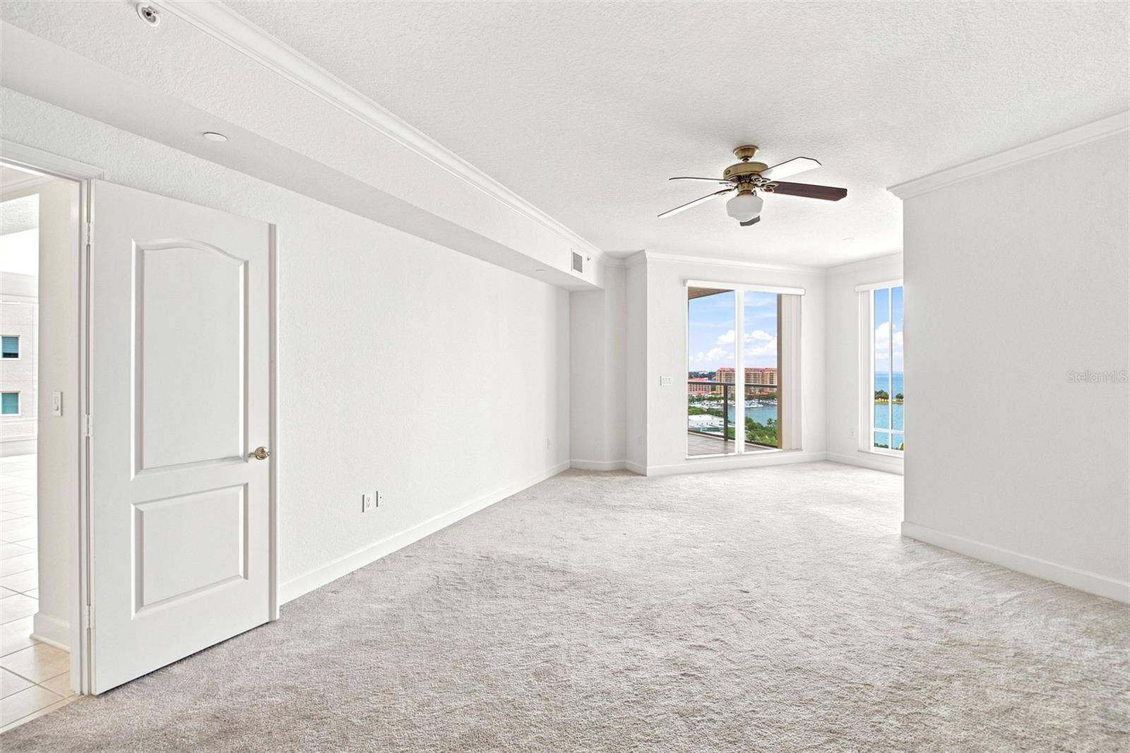 100 BEACH DRIVE NE, #1501, St Petersburg, FL 33701 100 BEACH DRIVE NE, #1501, St Petersburg, FL 33701
