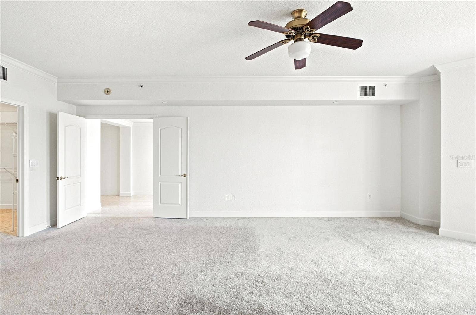 100 BEACH DRIVE NE, #1501, St Petersburg, FL 33701 100 BEACH DRIVE NE, #1501, St Petersburg, FL 33701