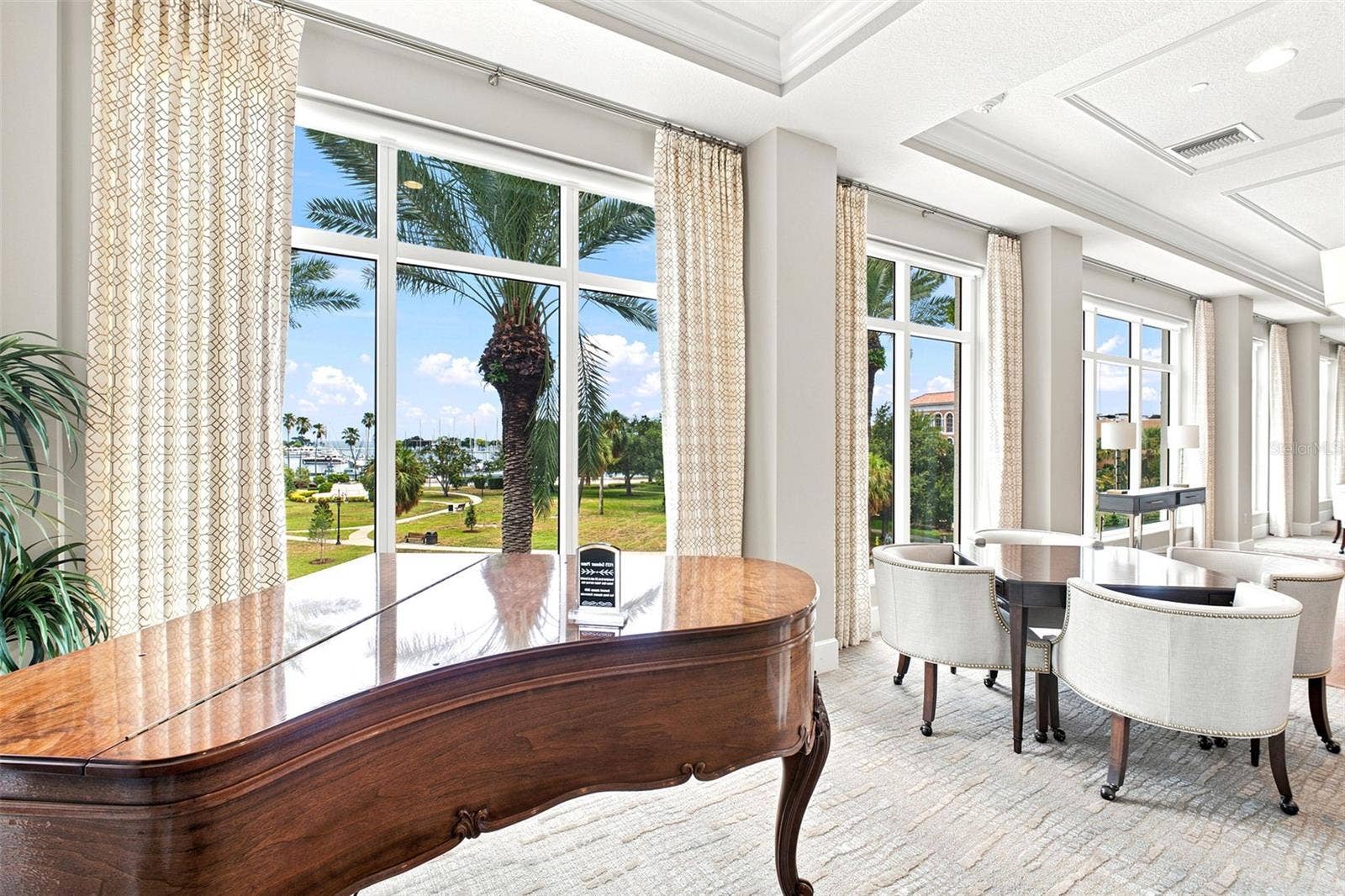 100 BEACH DRIVE NE, #1501, St Petersburg, FL 33701 100 BEACH DRIVE NE, #1501, St Petersburg, FL 33701