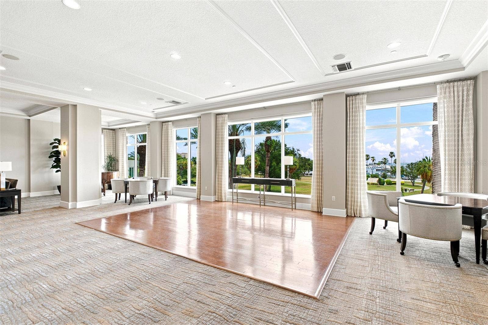 100 BEACH DRIVE NE, #1501, St Petersburg, FL 33701 100 BEACH DRIVE NE, #1501, St Petersburg, FL 33701