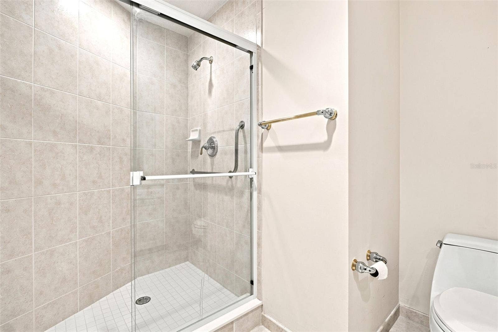 100 BEACH DRIVE NE, #1501, St Petersburg, FL 33701 100 BEACH DRIVE NE, #1501, St Petersburg, FL 33701