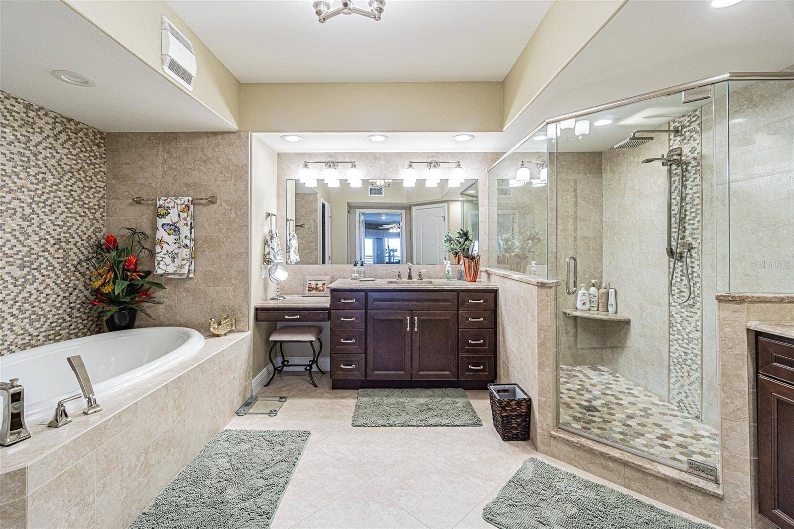 200 121ST AVENUE, #304, Treasure Island, FL 33706 Primary Bath