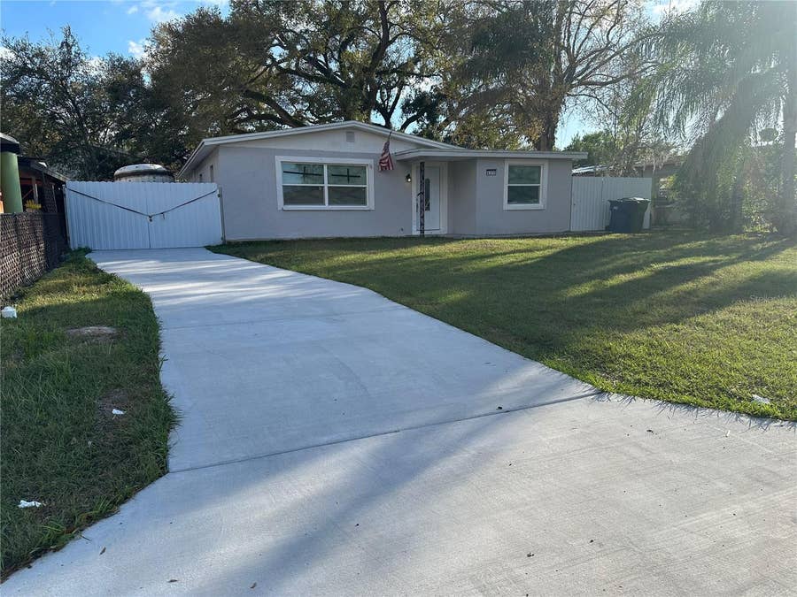 Property photo for 4305 E HENRY AVENUE, Tampa, FL