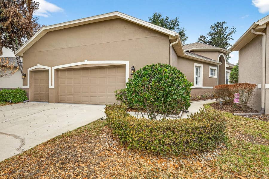 Property photo for 5215 FAIRWAY ONE DRIVE, Valrico, FL