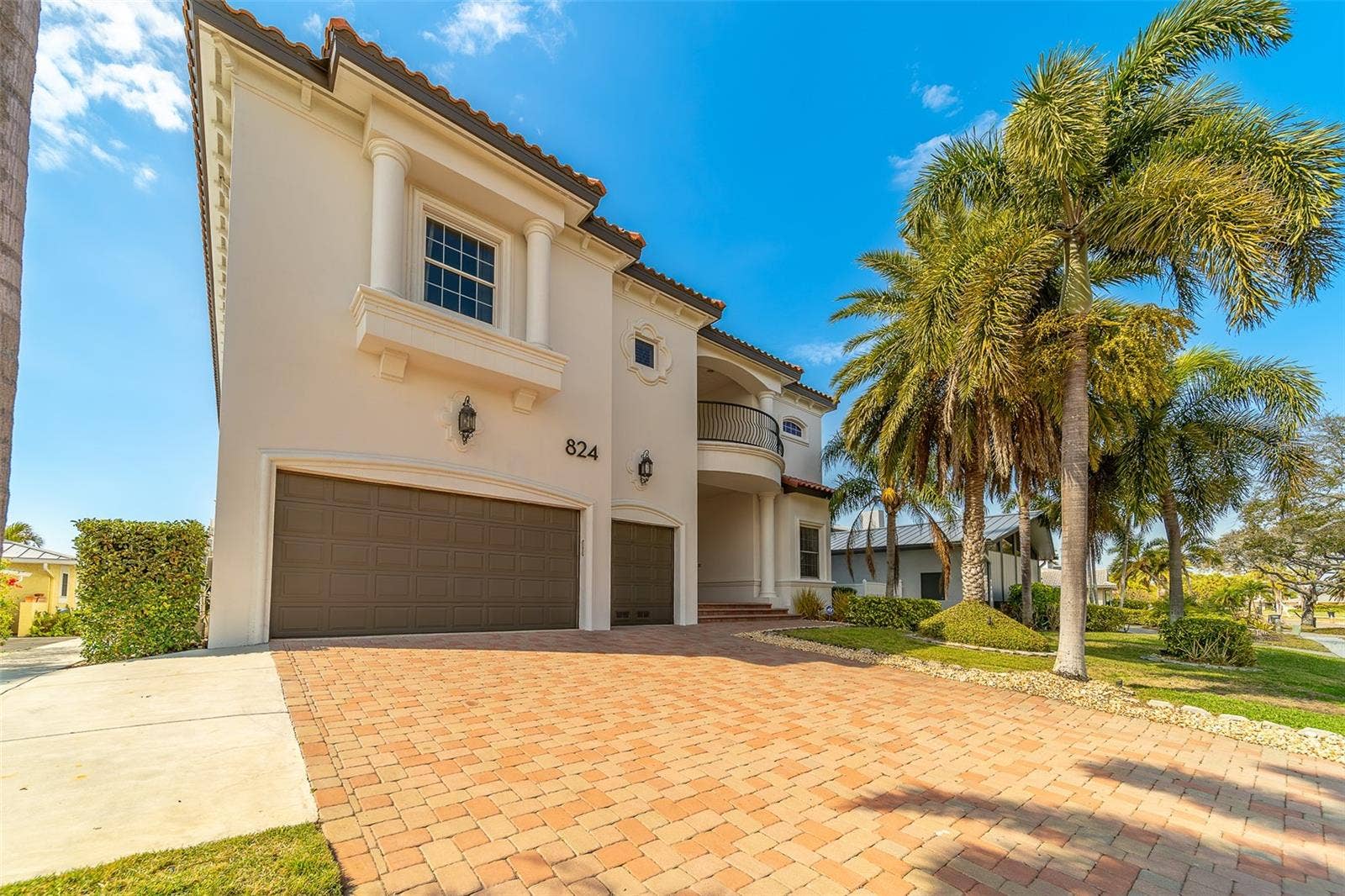 824 ISLAND WAY, Clearwater Beach, FL 33767 824 ISLAND WAY, Clearwater Beach, FL 33767