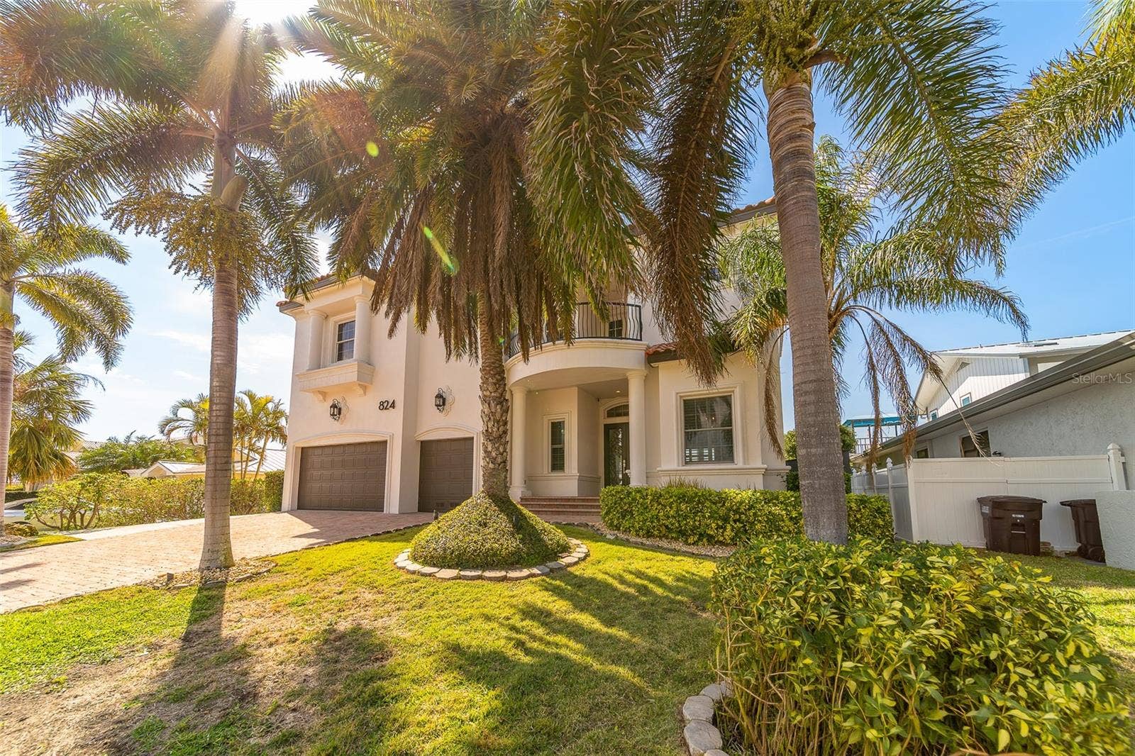 824 ISLAND WAY, Clearwater Beach, FL 33767 824 ISLAND WAY, Clearwater Beach, FL 33767