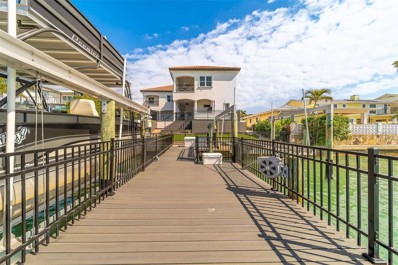 824 ISLAND WAY, Clearwater Beach, FL 33767 824 ISLAND WAY, Clearwater Beach, FL 33767