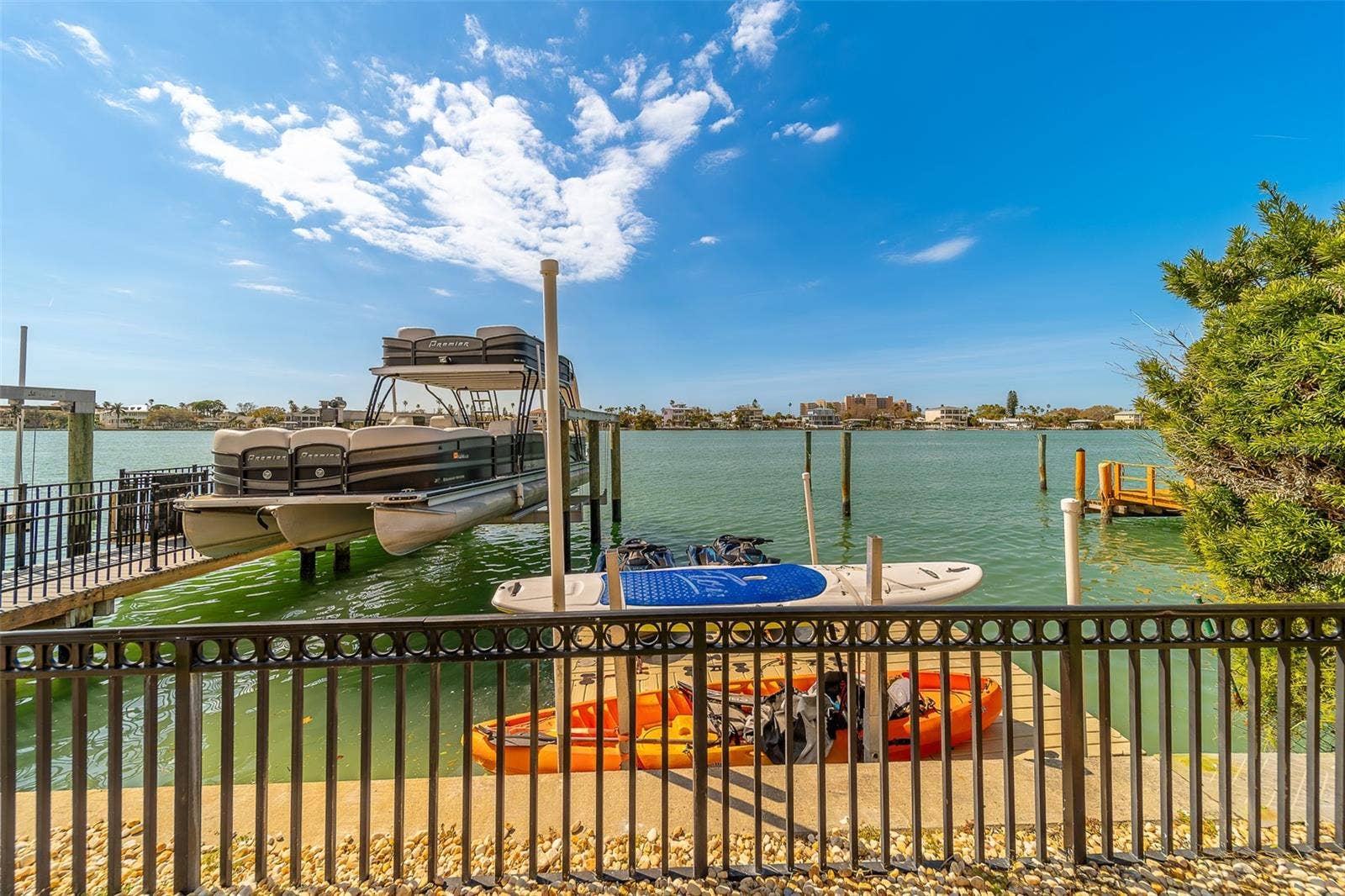 824 ISLAND WAY, Clearwater Beach, FL 33767 824 ISLAND WAY, Clearwater Beach, FL 33767