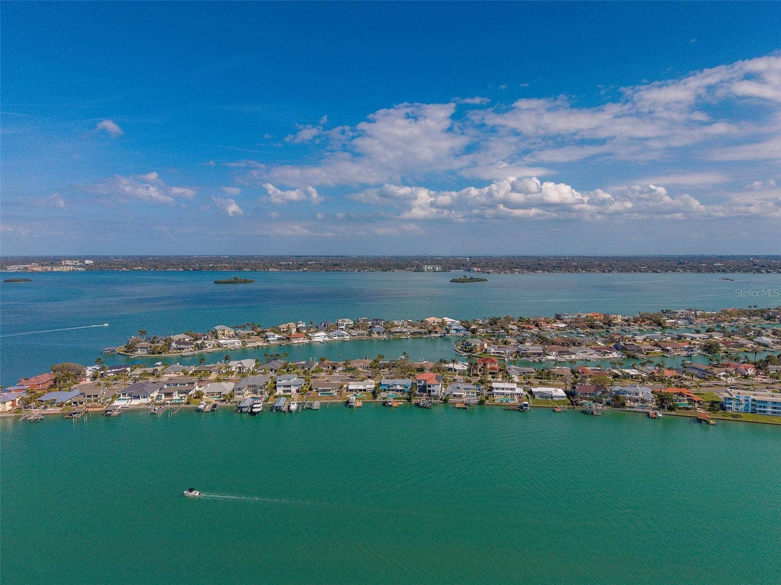 824 ISLAND WAY, Clearwater Beach, FL 33767 824 ISLAND WAY, Clearwater Beach, FL 33767