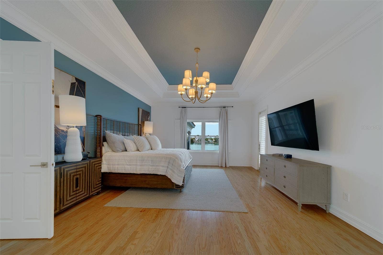 824 ISLAND WAY, Clearwater Beach, FL 33767 824 ISLAND WAY, Clearwater Beach, FL 33767