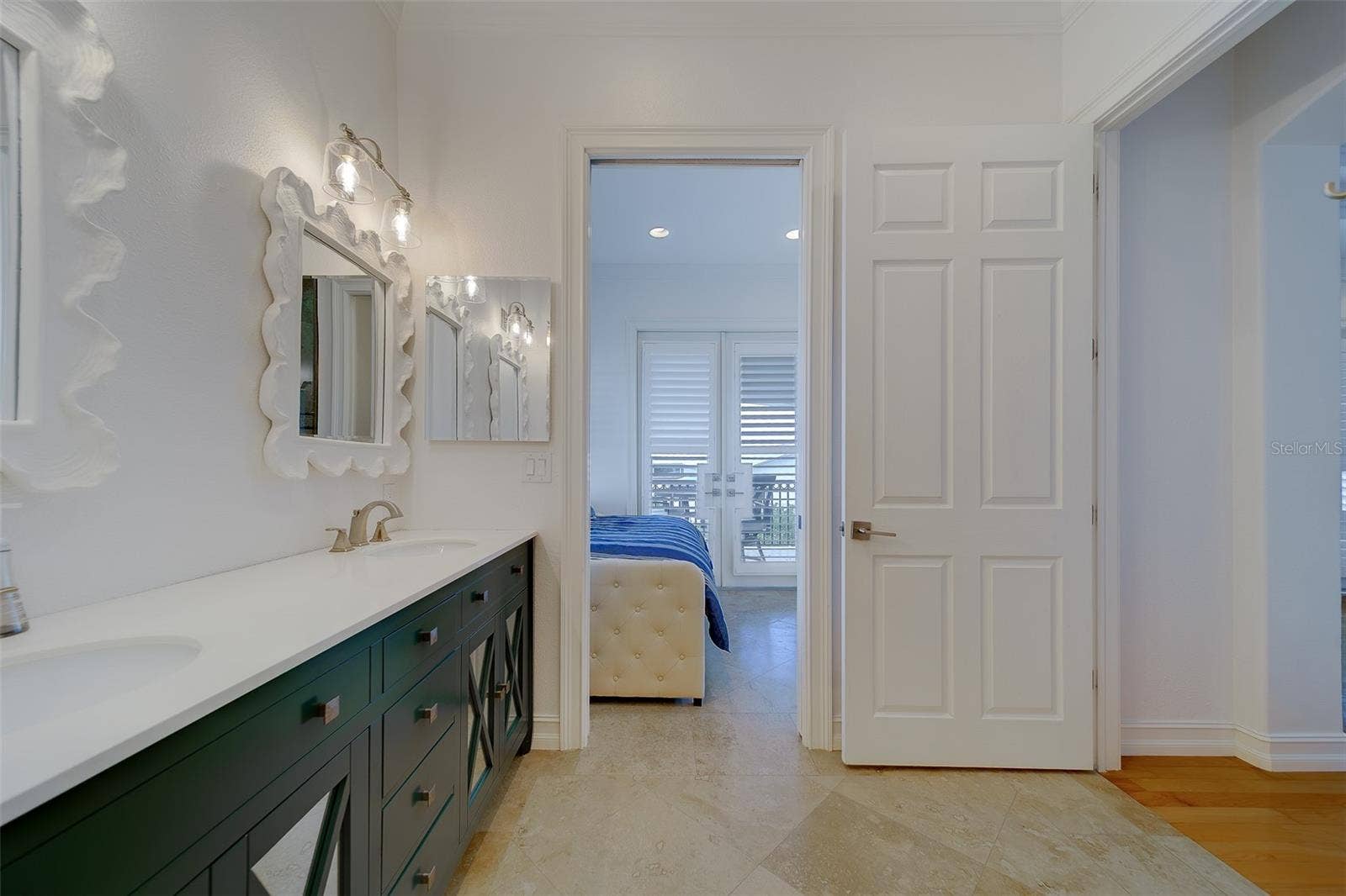 824 ISLAND WAY, Clearwater Beach, FL 33767 824 ISLAND WAY, Clearwater Beach, FL 33767