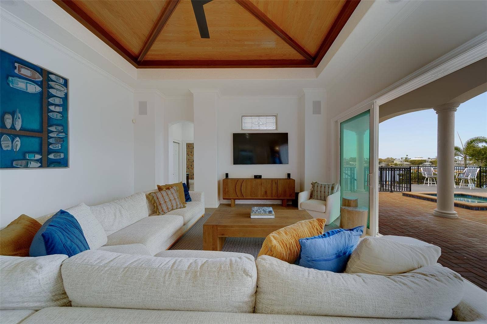 824 ISLAND WAY, Clearwater Beach, FL 33767 824 ISLAND WAY, Clearwater Beach, FL 33767