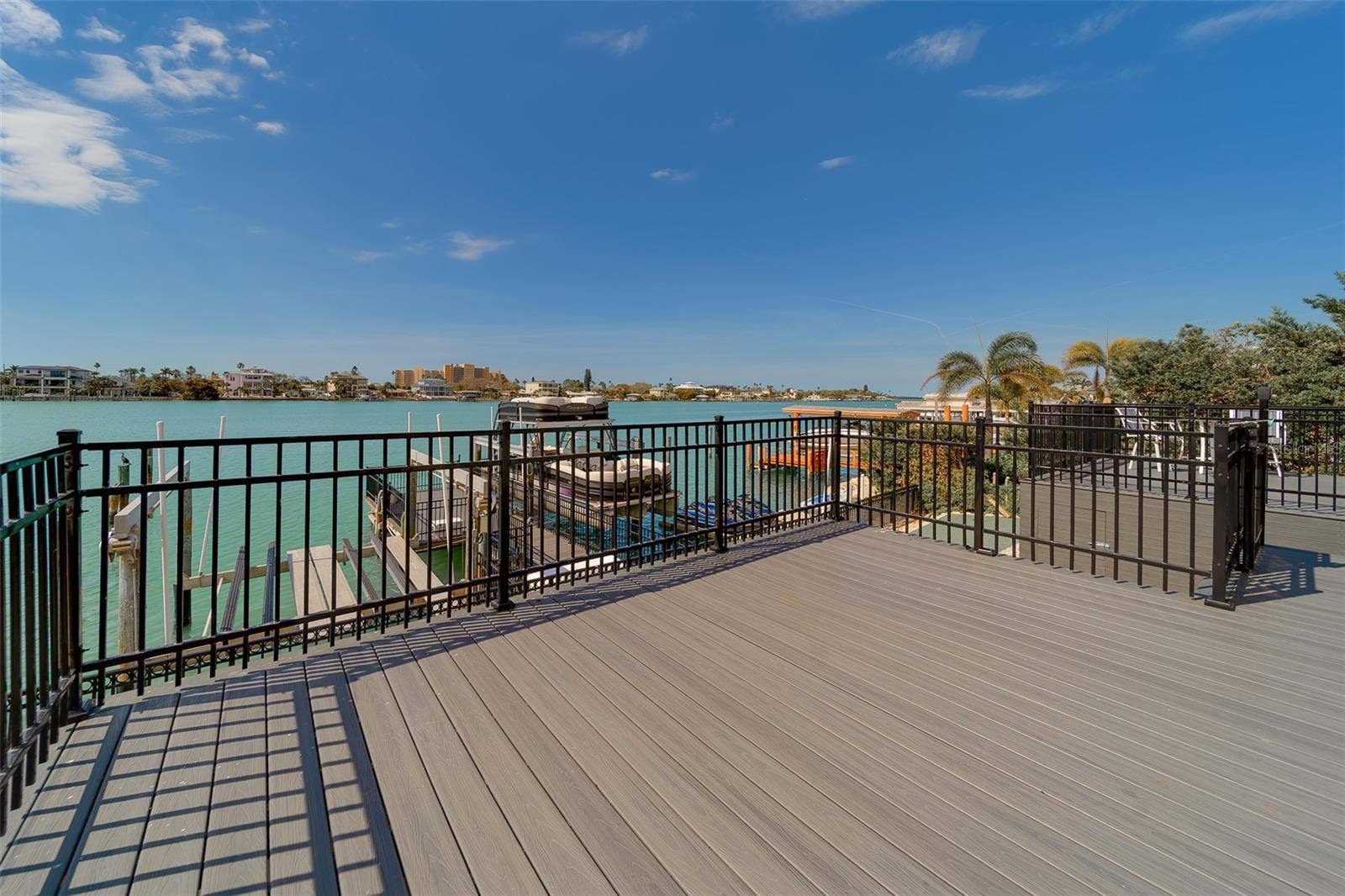 824 ISLAND WAY, Clearwater Beach, FL 33767 824 ISLAND WAY, Clearwater Beach, FL 33767