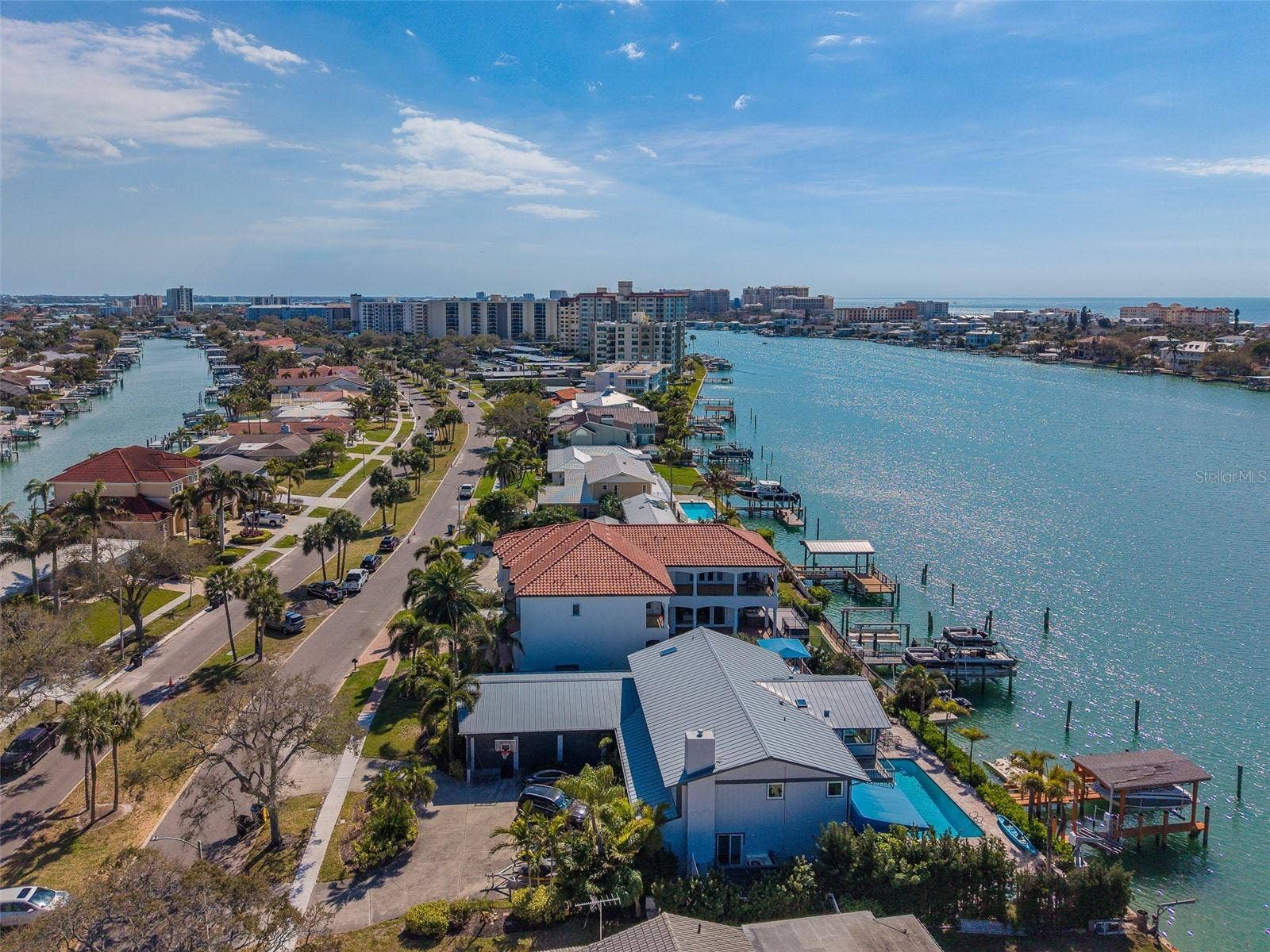 824 ISLAND WAY, Clearwater Beach, FL 33767 824 ISLAND WAY, Clearwater Beach, FL 33767